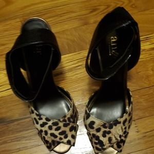 Leopard shoes